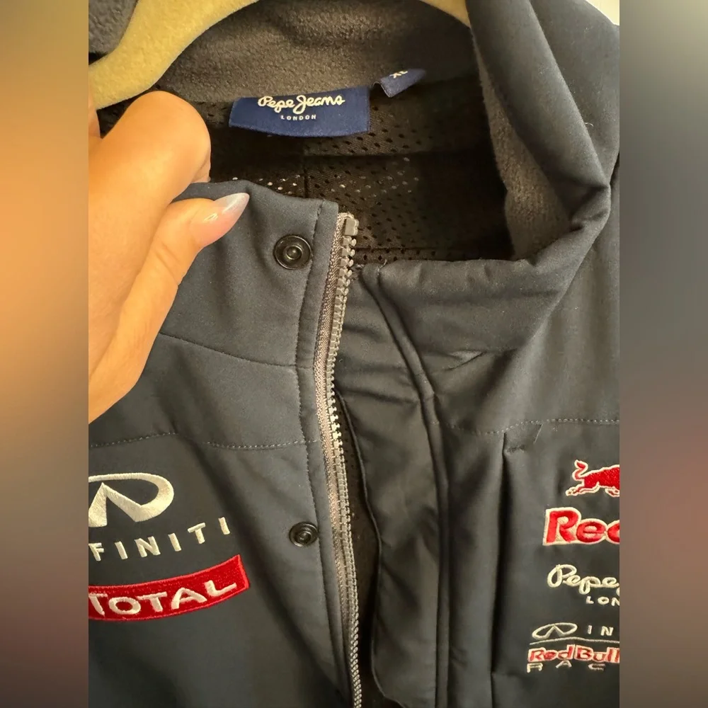 EXCLUSIVE Formula 1 Red Bull Racing Pepe Jeans Infiniti Jacket XL